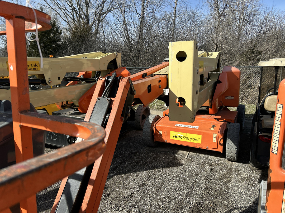 2018 JLG E450AJ-4