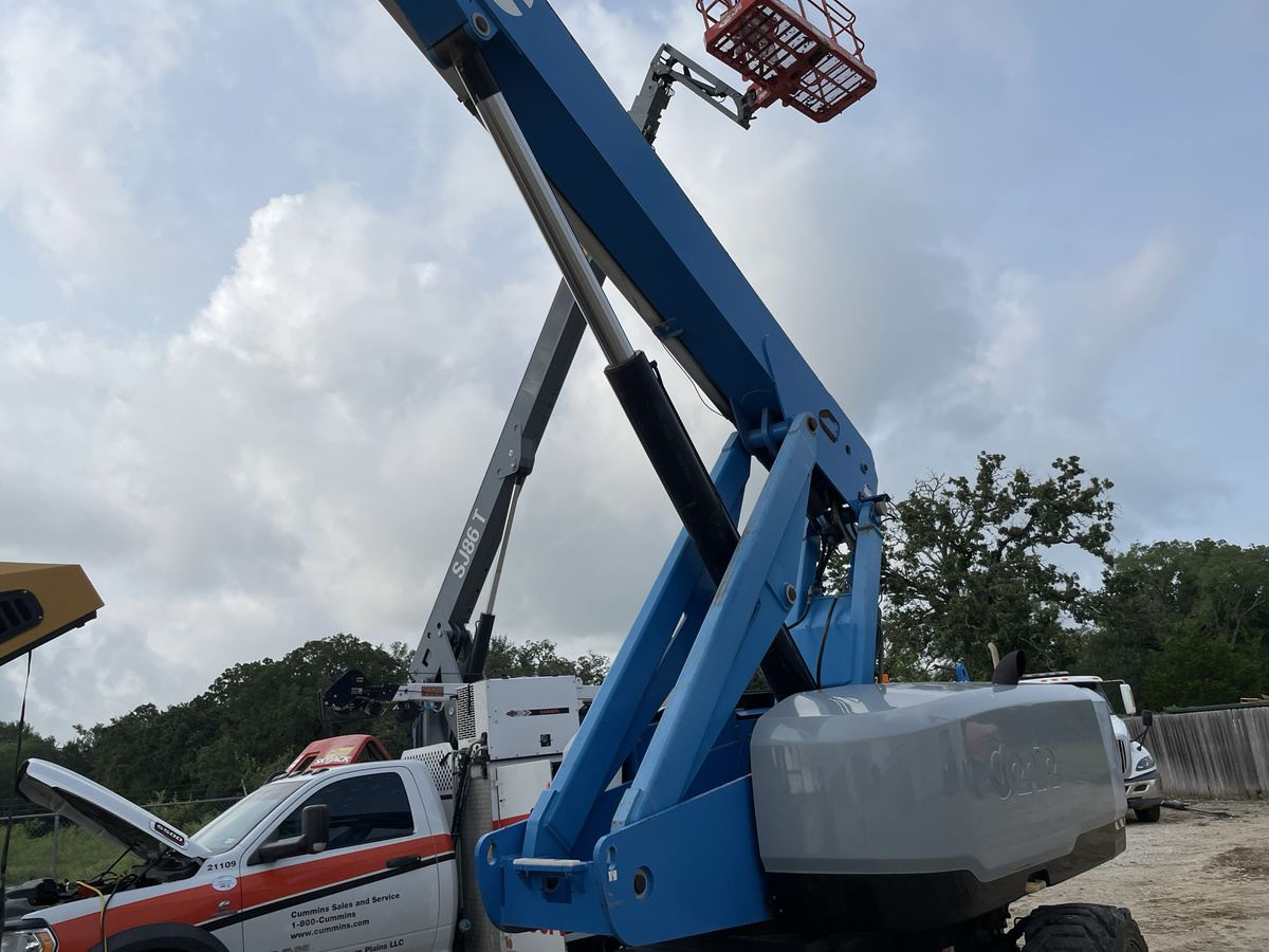 2018 Genie S-85XC-13