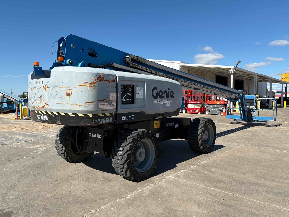 2018 Genie S-85-7