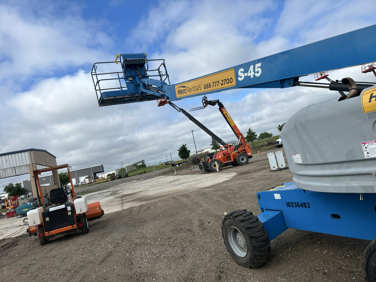 2018 Genie S-45-15