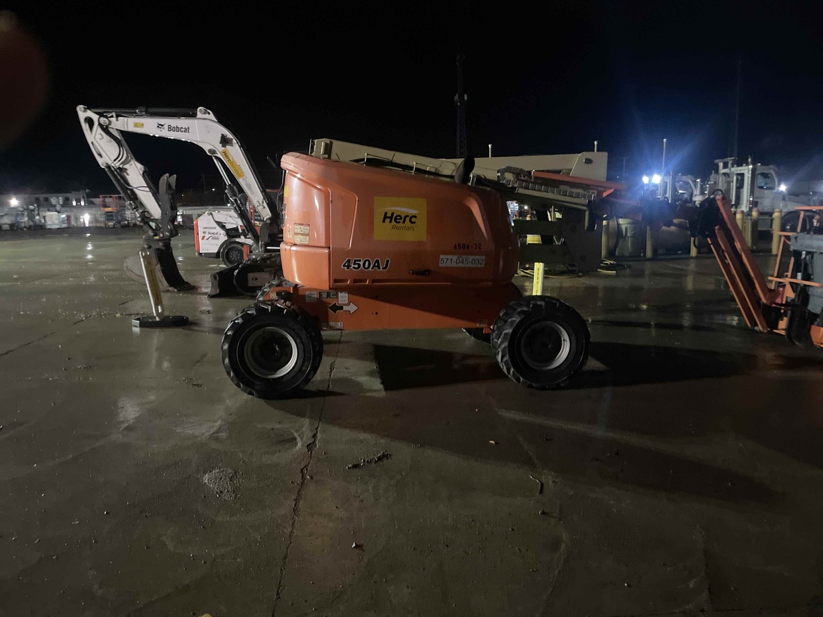 2016 JLG 450AJ-4