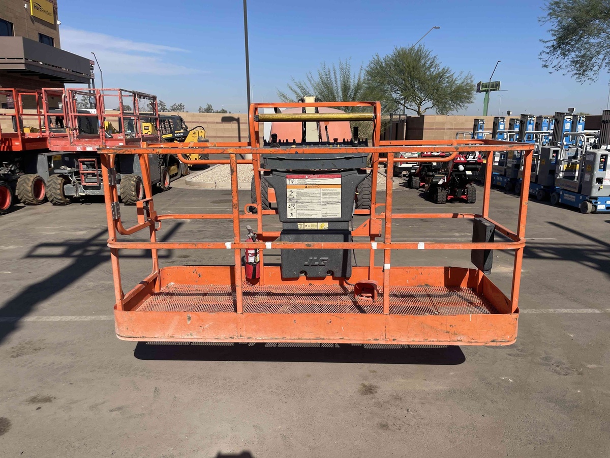 2018 JLG 460SJ-4