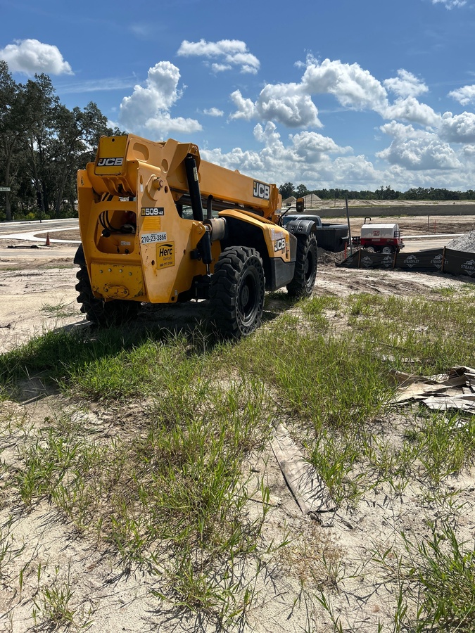 2018 JCB 509-42-3