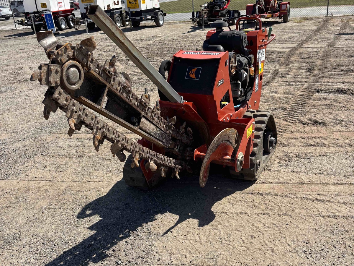 2020 Ditch Witch C24X-4