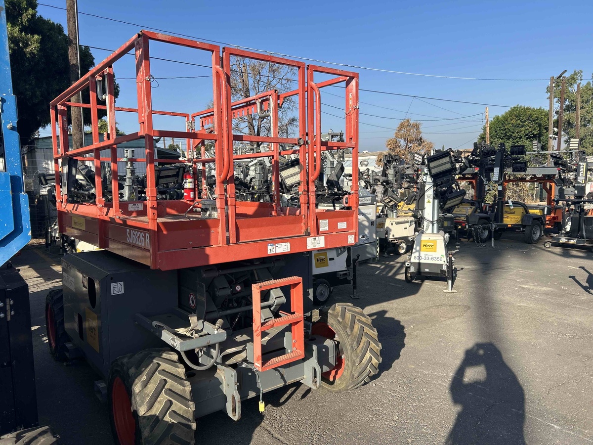 2018 Skyjack SJ-6826RT-2