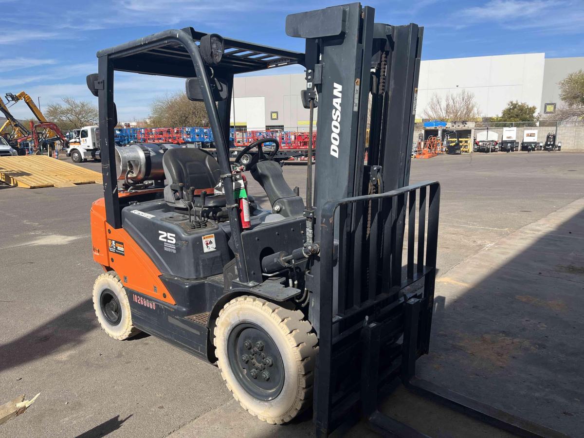 2019 Doosan G25N-7