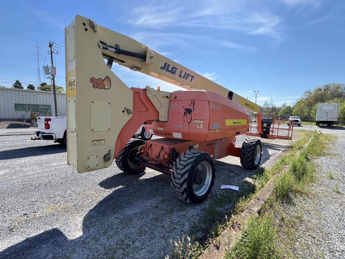 2015 JLG 800A-7