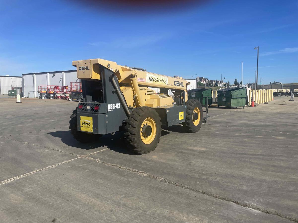 2015 Gehl RS6-42-2