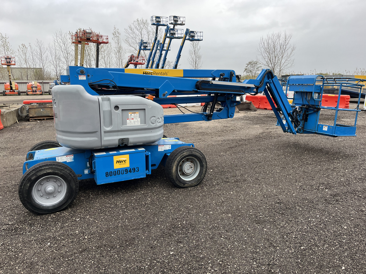 2013 Genie Z-45/25J-7