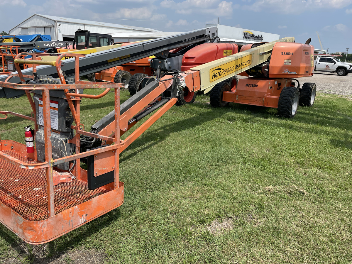 2018 JLG 660SJ