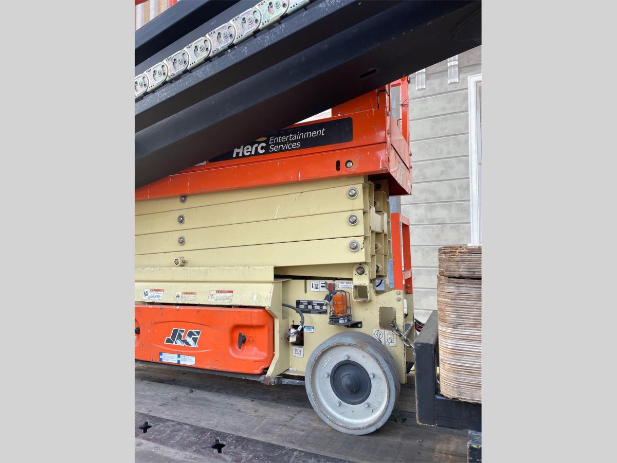 2018 JLG 2632ES