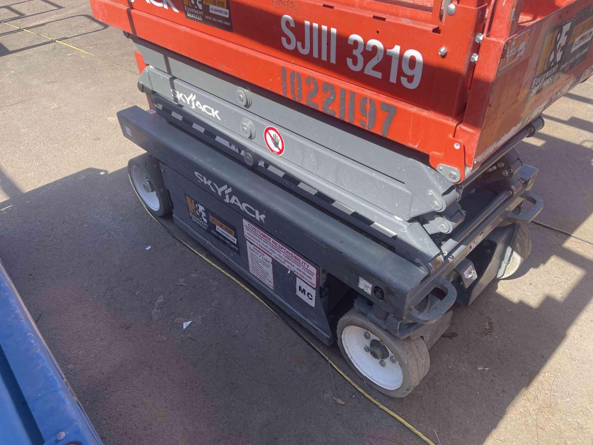 2017 Skyjack SJ3219