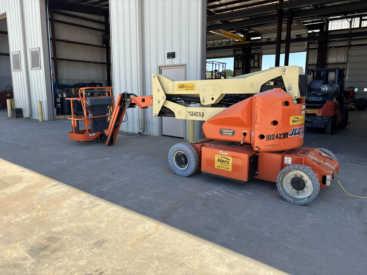 2018 JLG E400AJPN-3