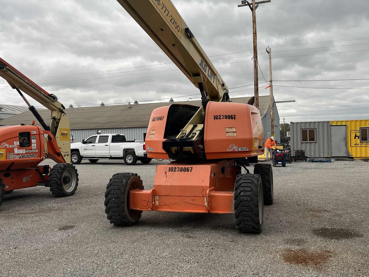 2018 JLG 660SJ-2