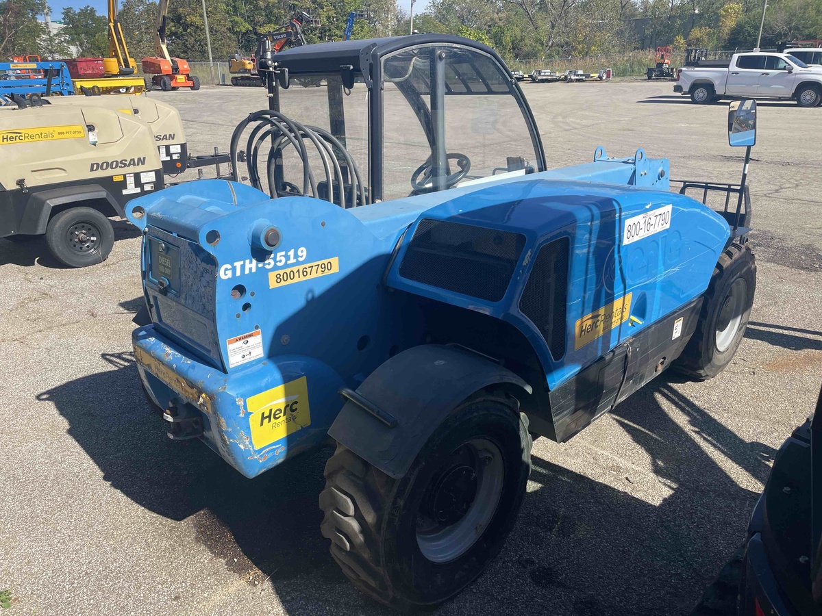 2017 Genie GTH-5519-3
