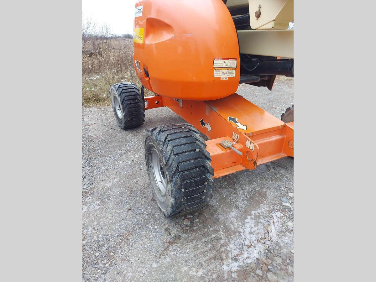 2014 JLG 450AJ