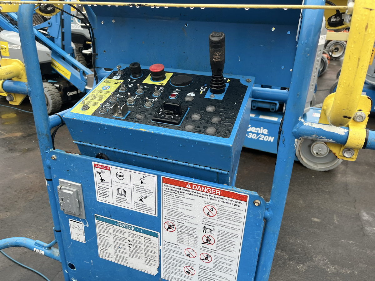 2017 Genie Z-30/20 N-8