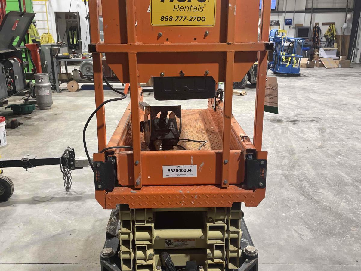 2018 JLG 1932R