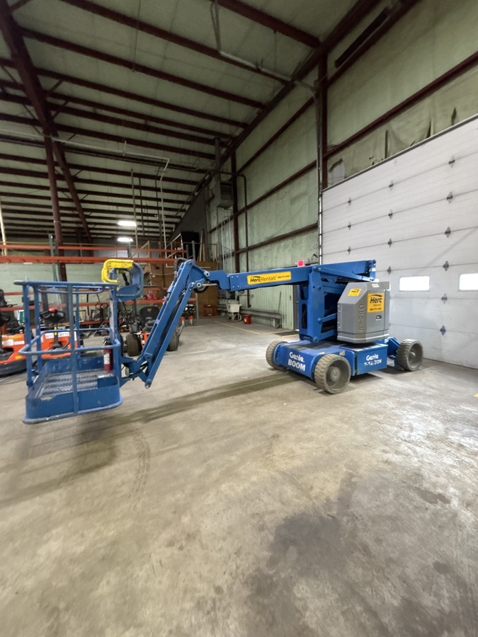 2017 Genie Z-34/22 N