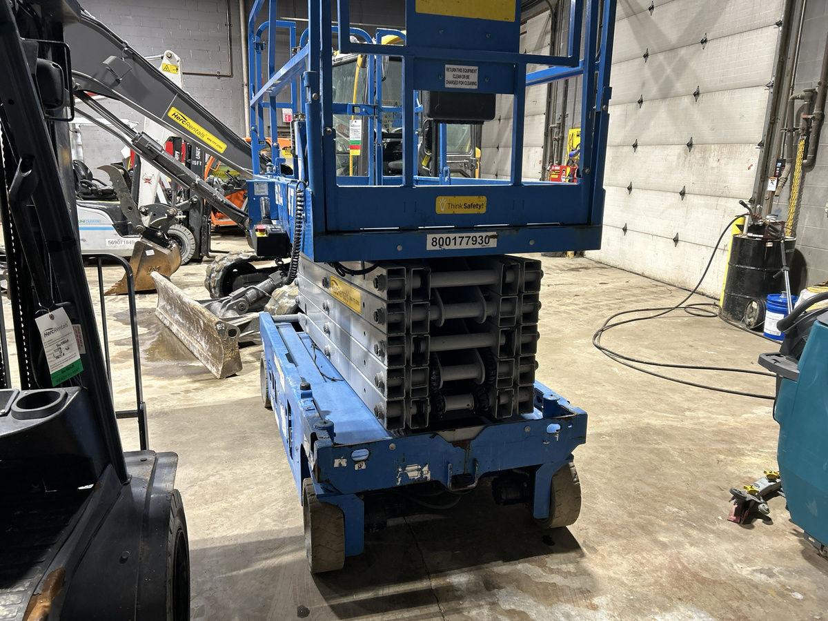 2017 Genie GS-4047-2