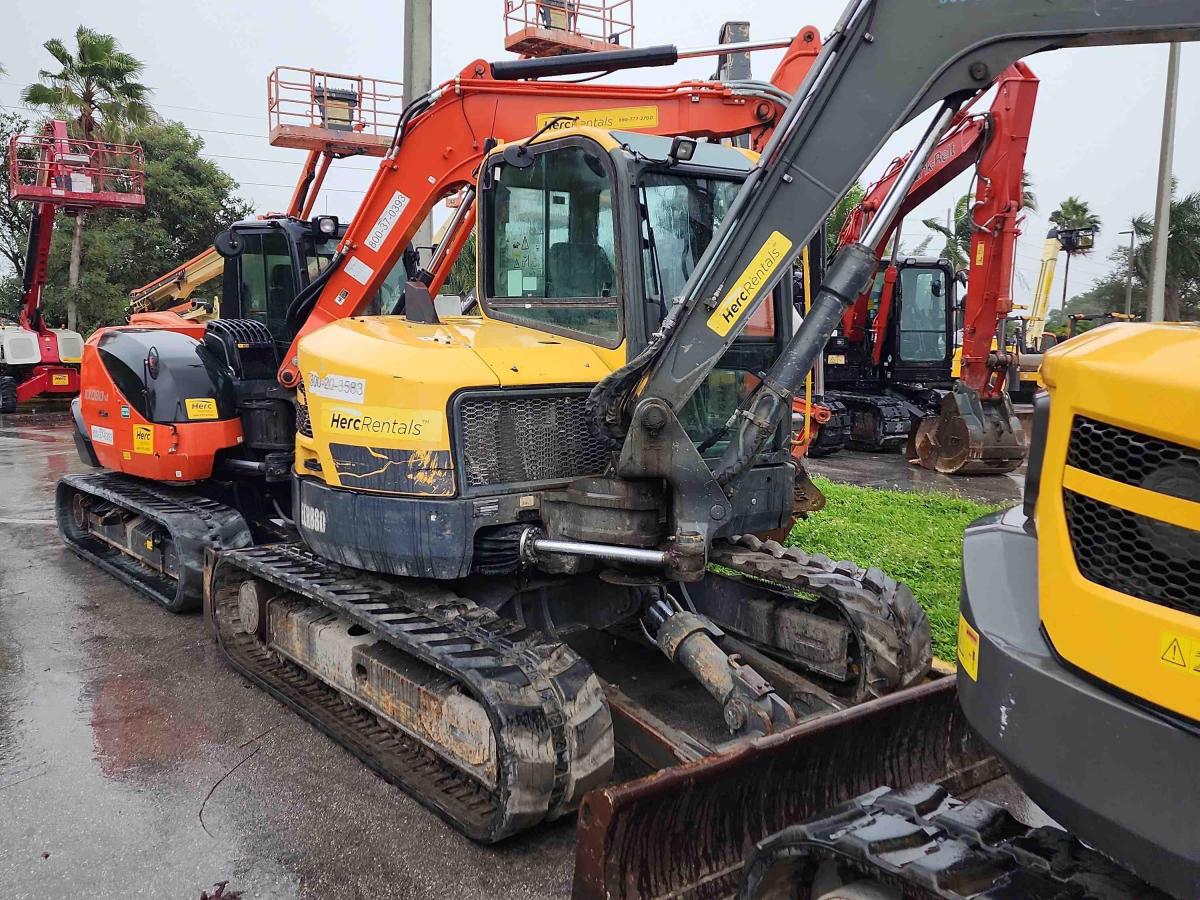 2018 Volvo ECR88D