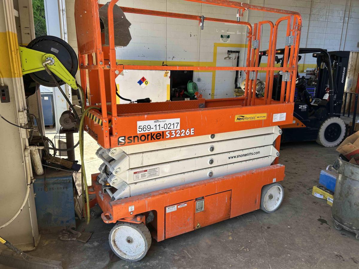 2023 Snorkel S3226E