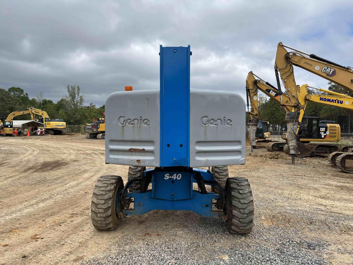 2013 Genie S-40