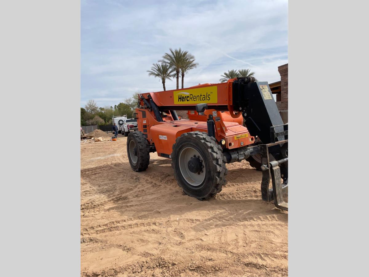 2018 SkyTrak 8042