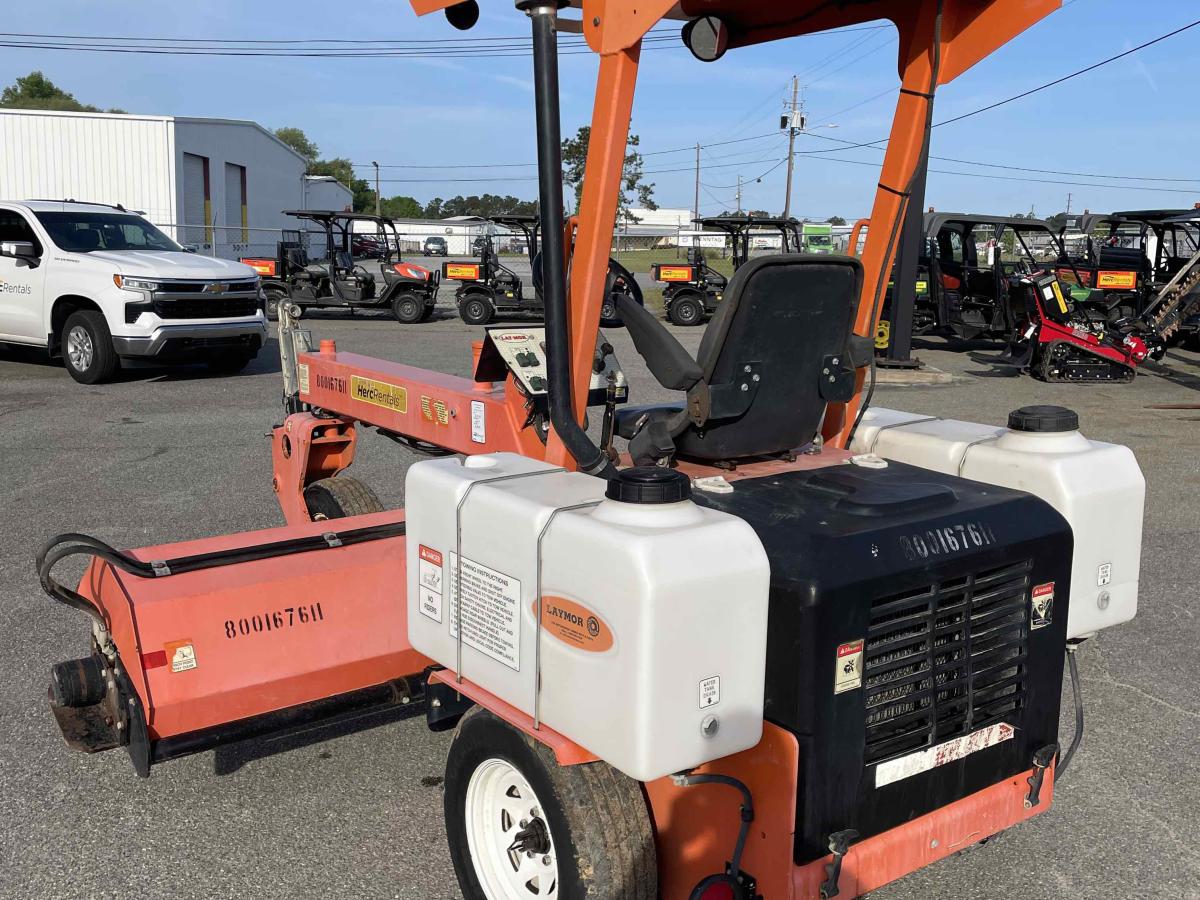 2017 LayMor SM300