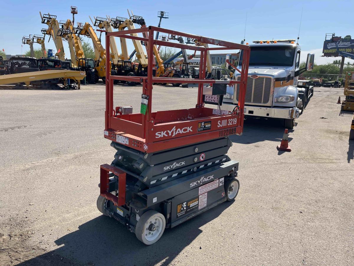 2017 Skyjack SJ3219