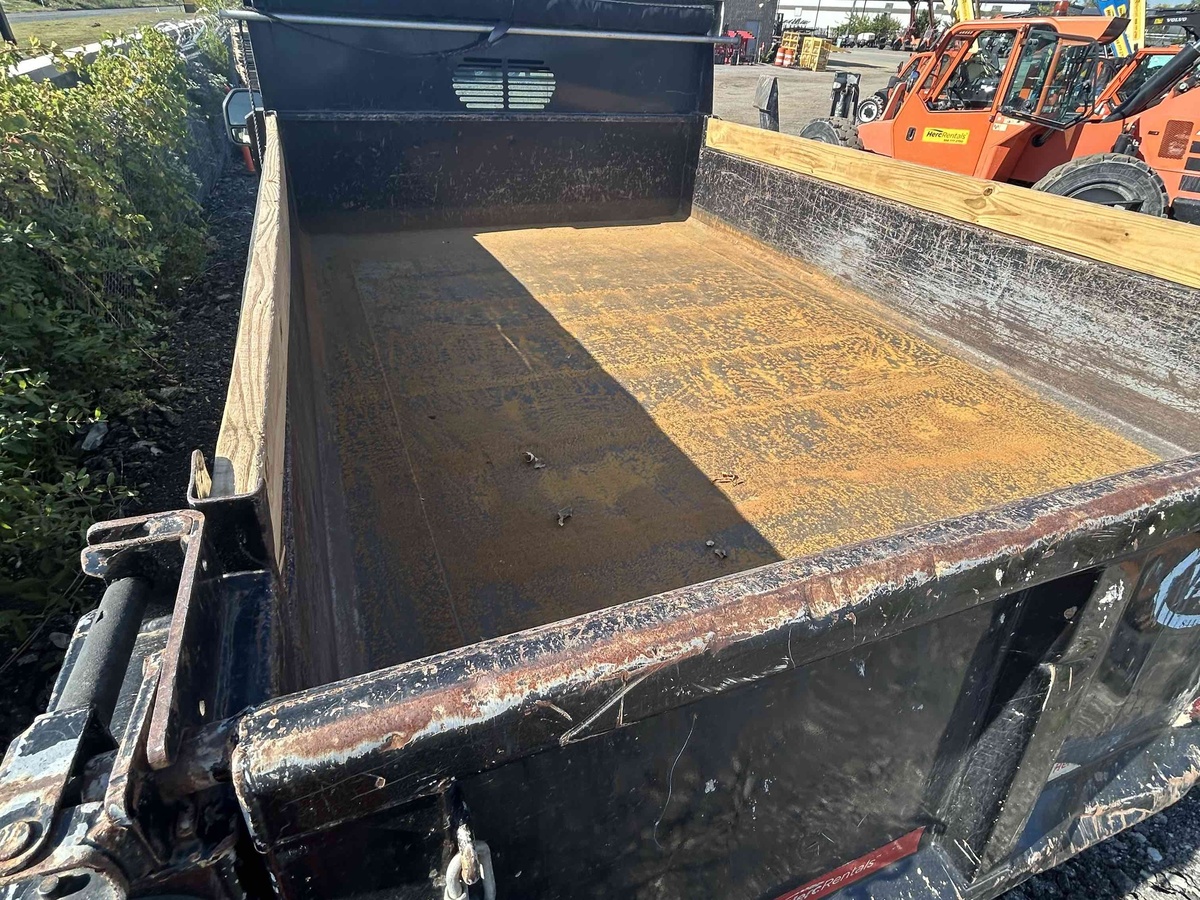 2017 Ford F550-4