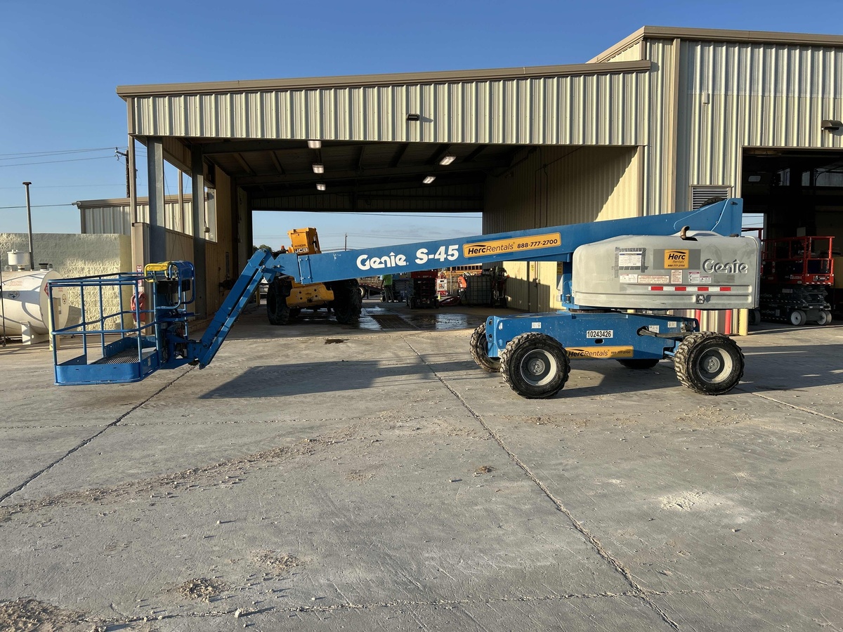 2018 Genie S-45-4