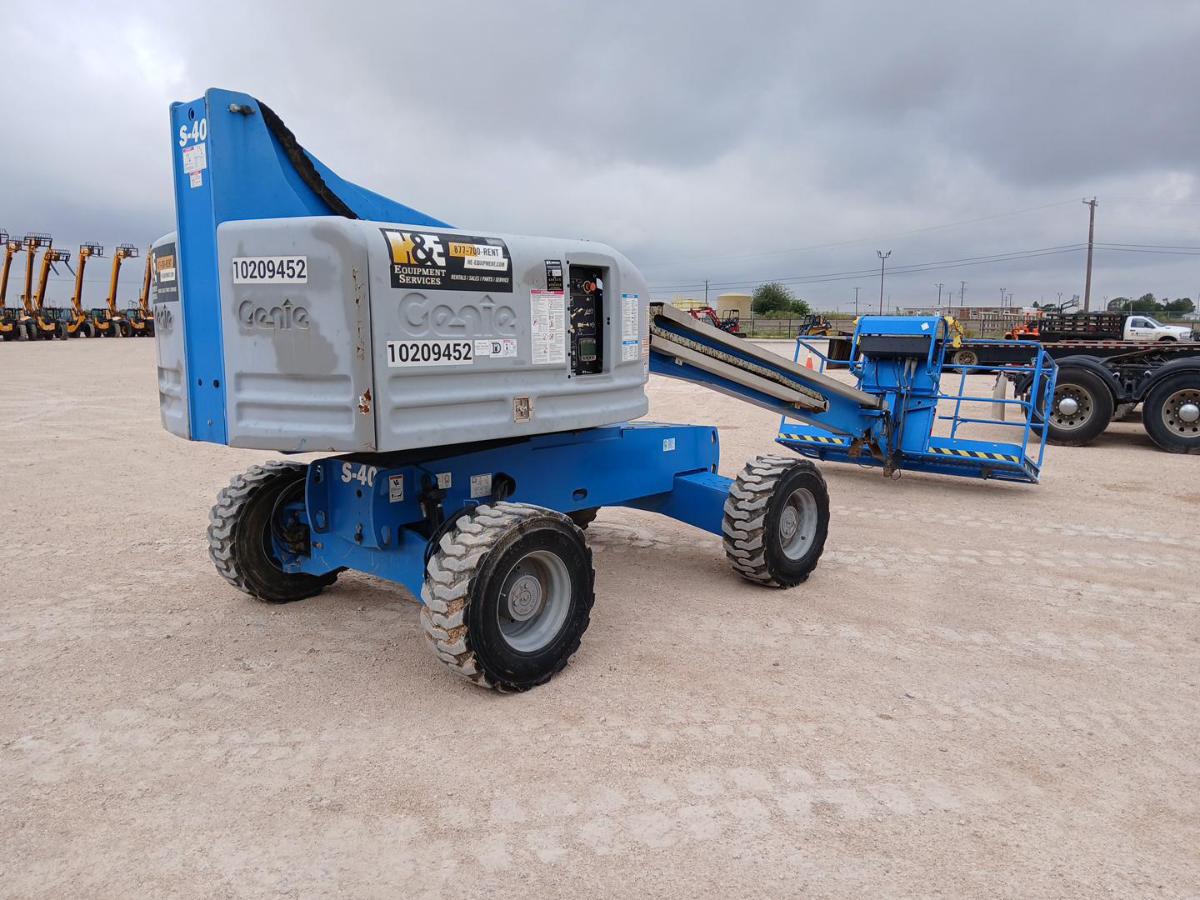 2017 Genie S-40-2