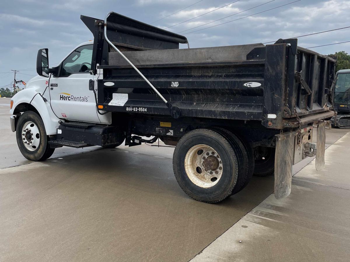 2015 Ford F650