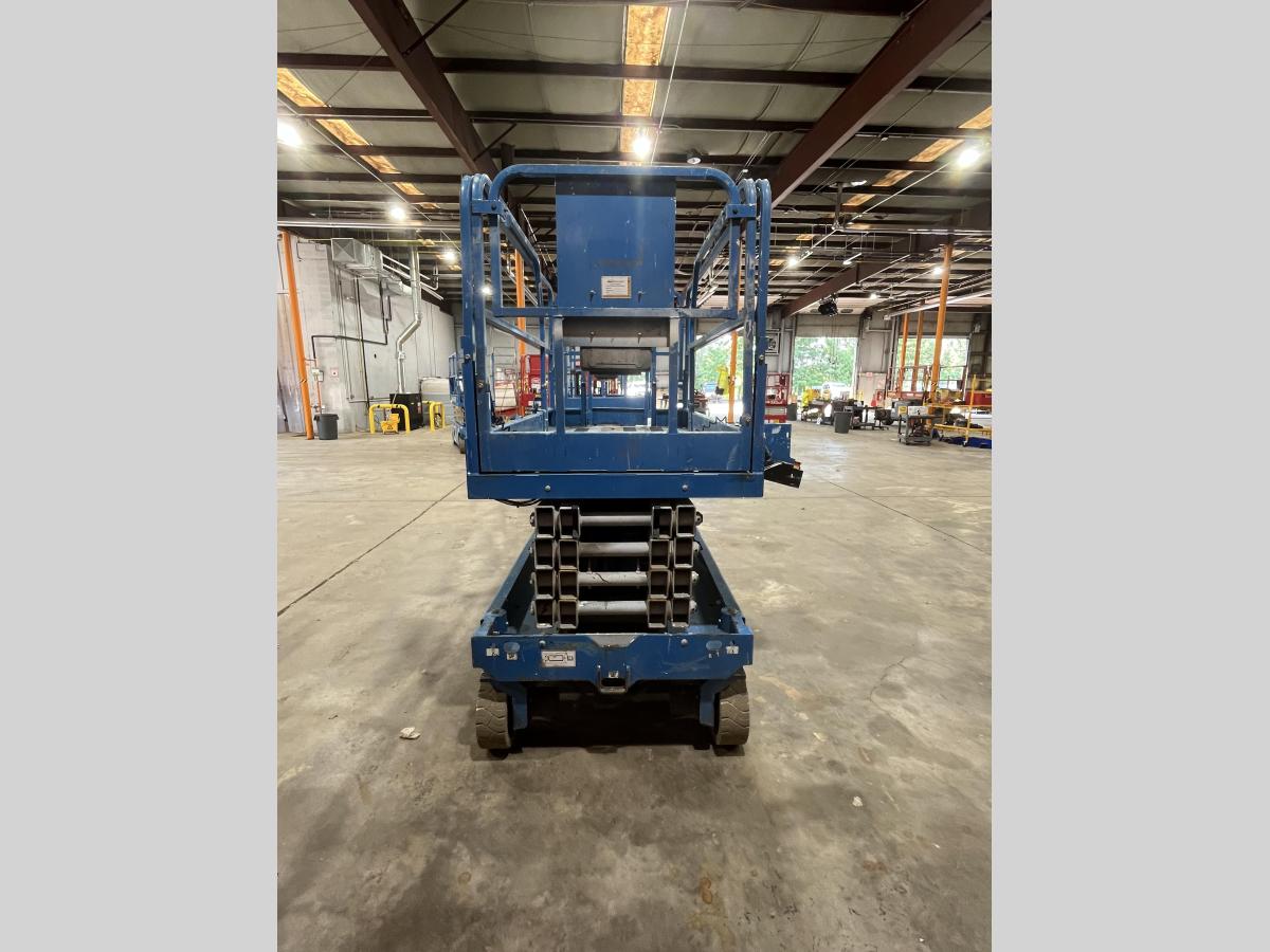 2016 Genie GS-3246