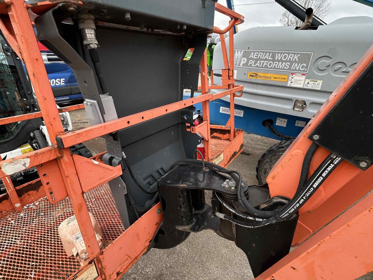 2014 JLG 460SJ