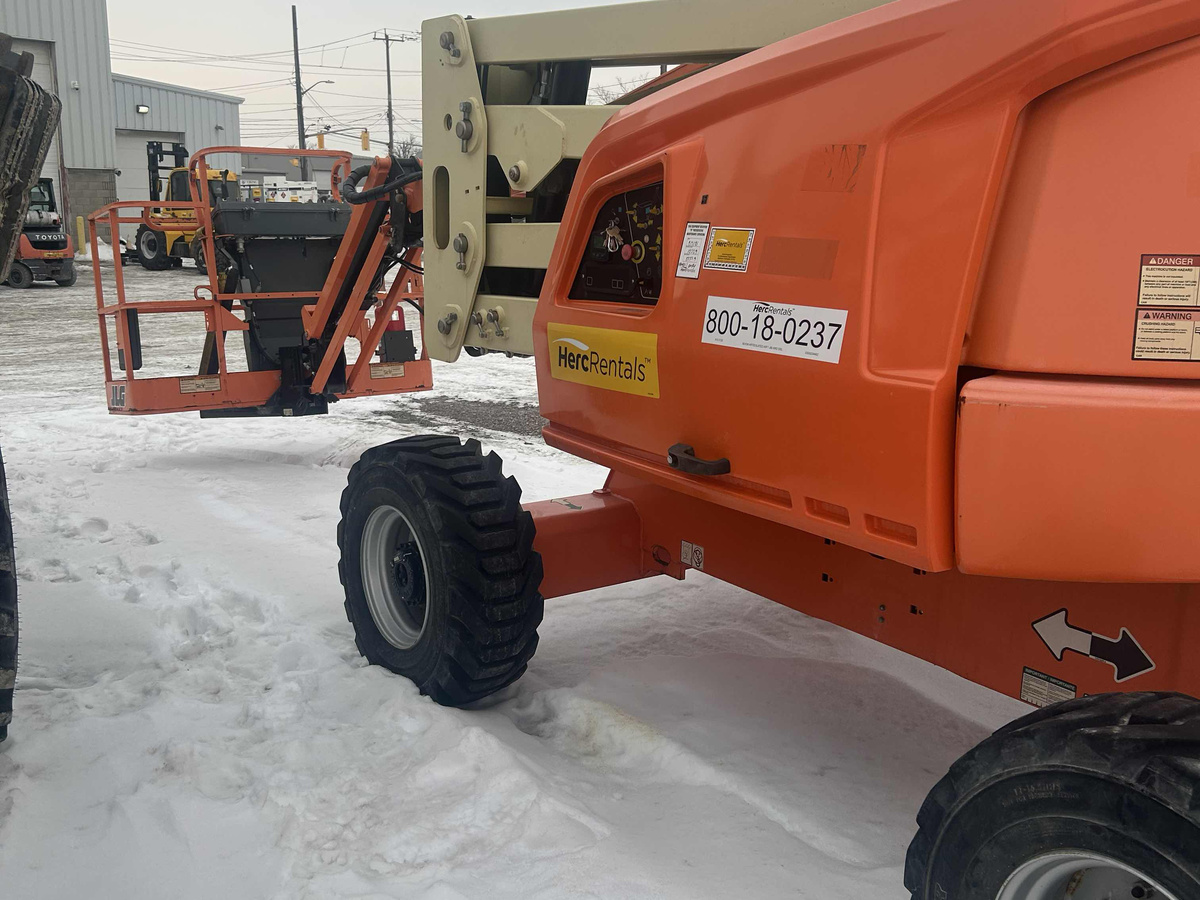 2017 JLG 450AJ-4