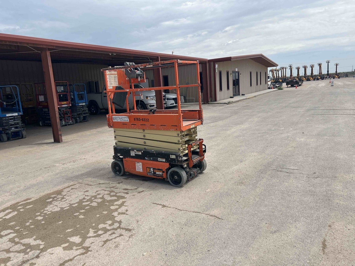 2018 JLG 1932R-4