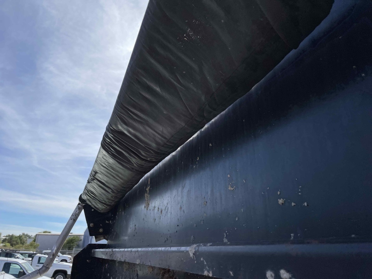 2016 Freightliner M2106-10