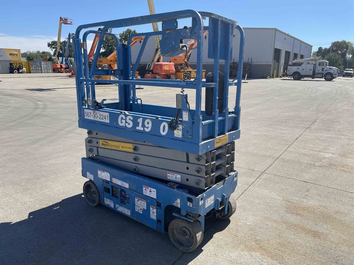 2017 Genie GS-1930-4