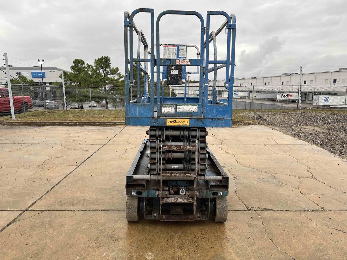 2018 Genie GS-3246-2