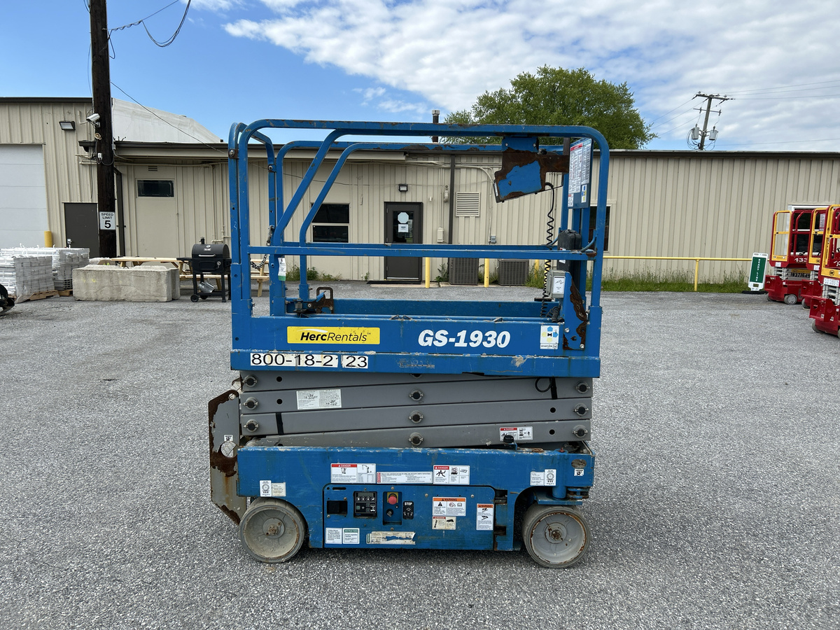 2017 Genie GS-1930