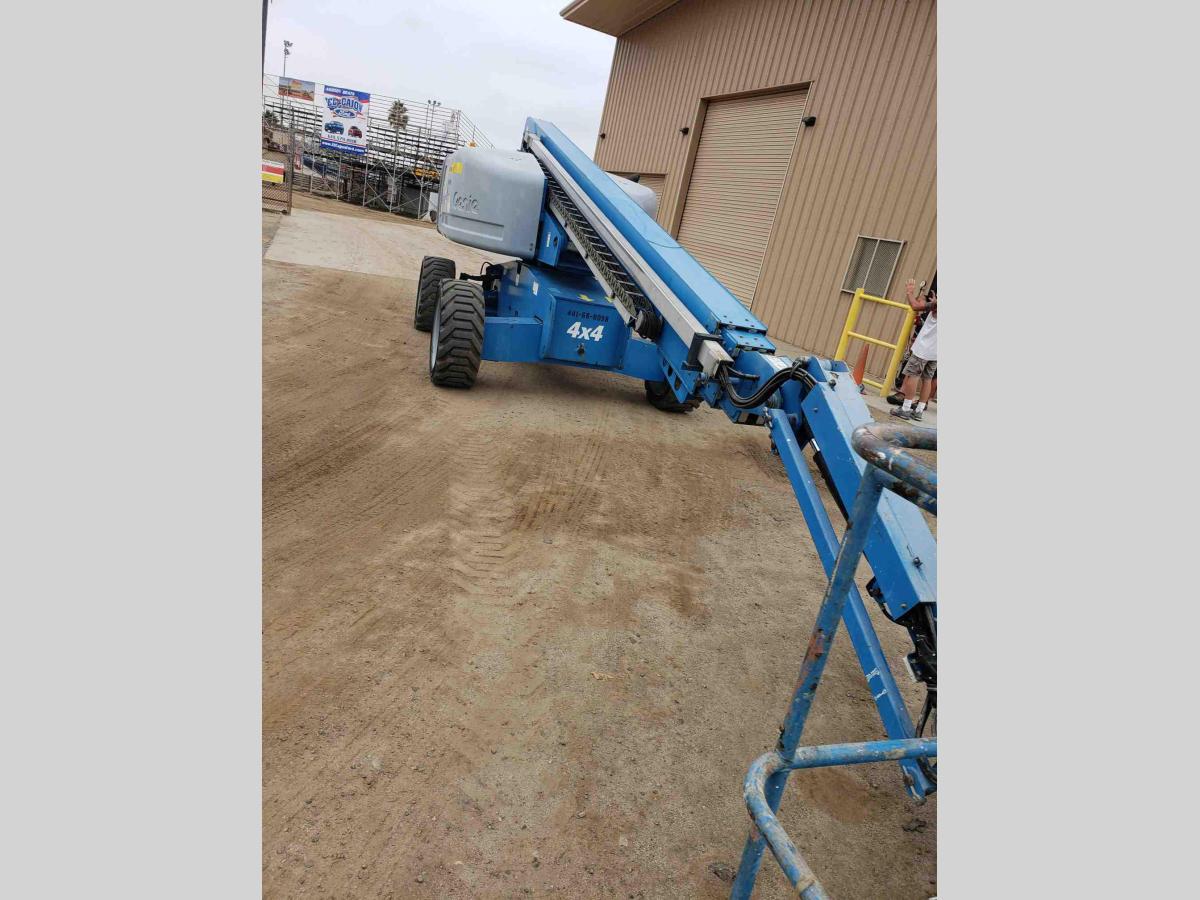 2012 Genie S-65