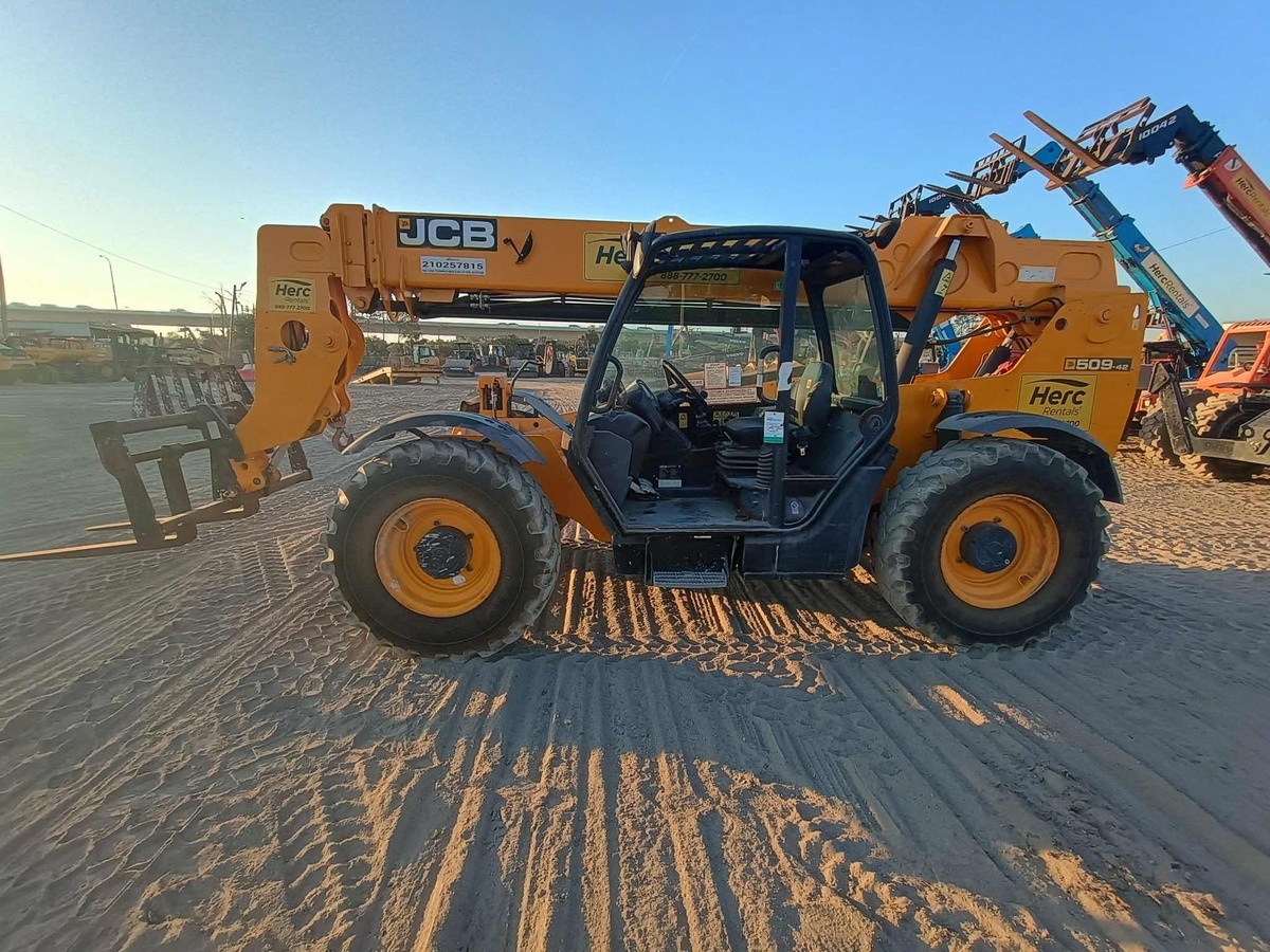 2018 JCB 509-42-2