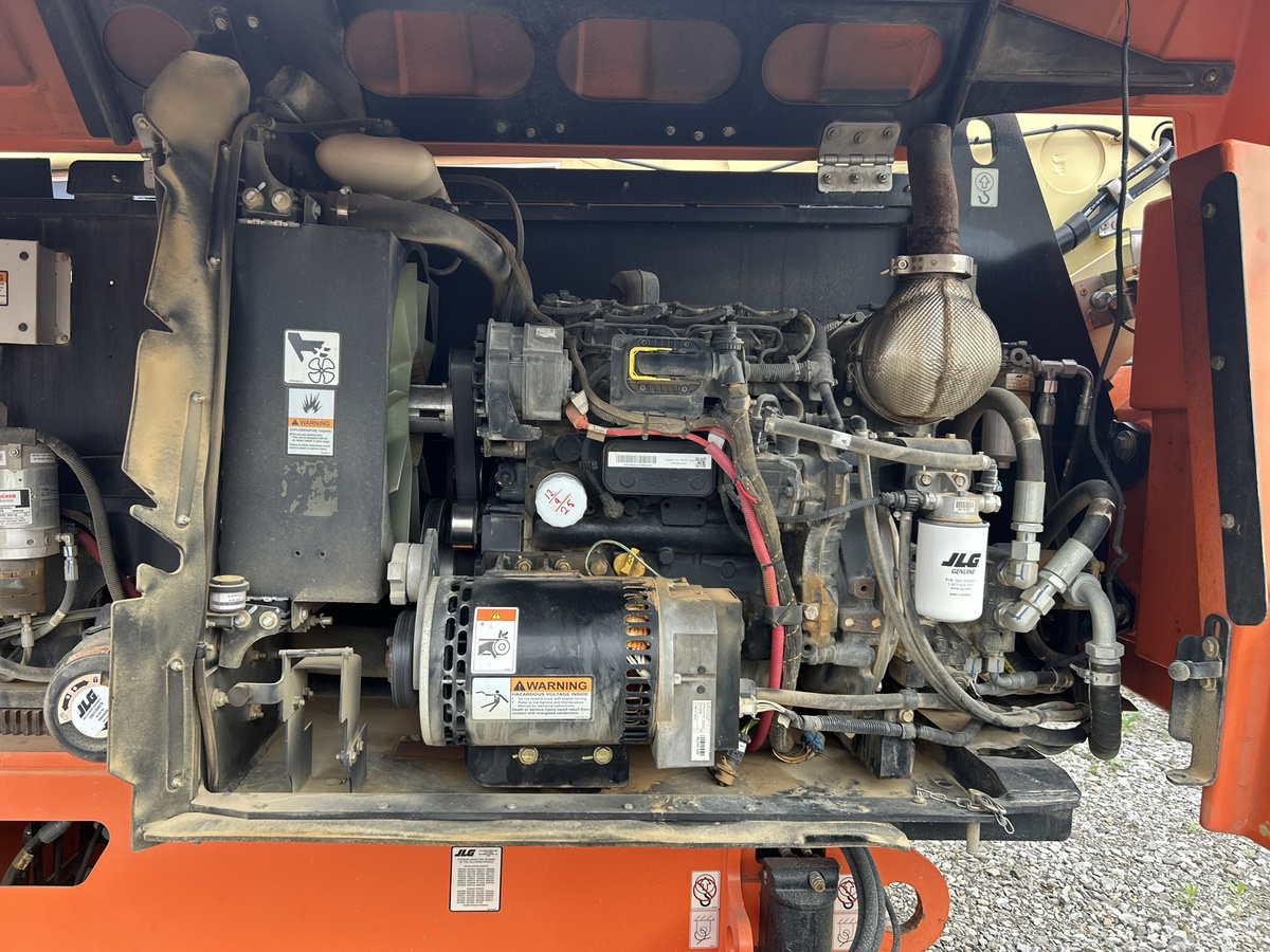 2018 JLG 660SJ-11