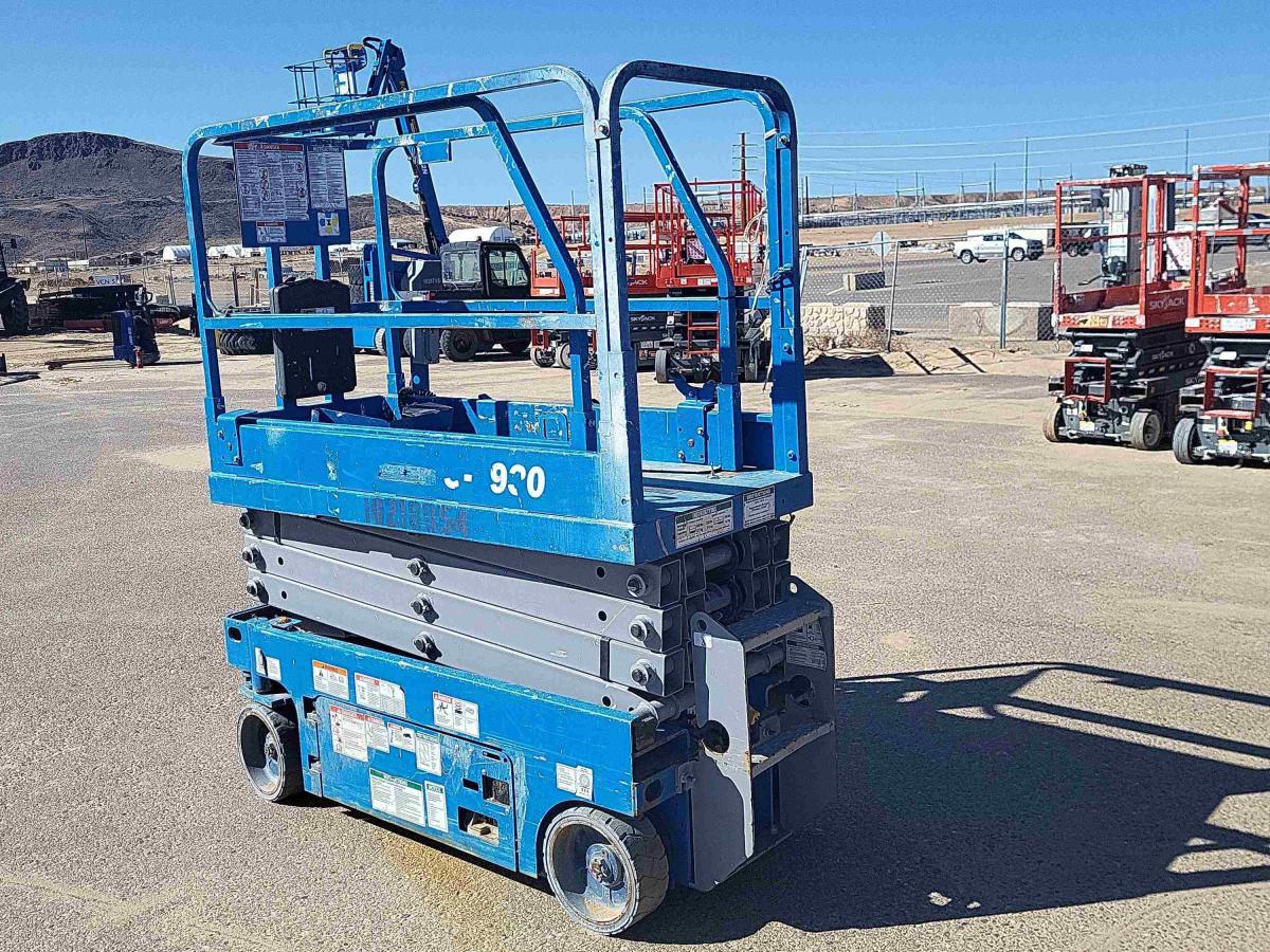 2017 Genie GS-1930