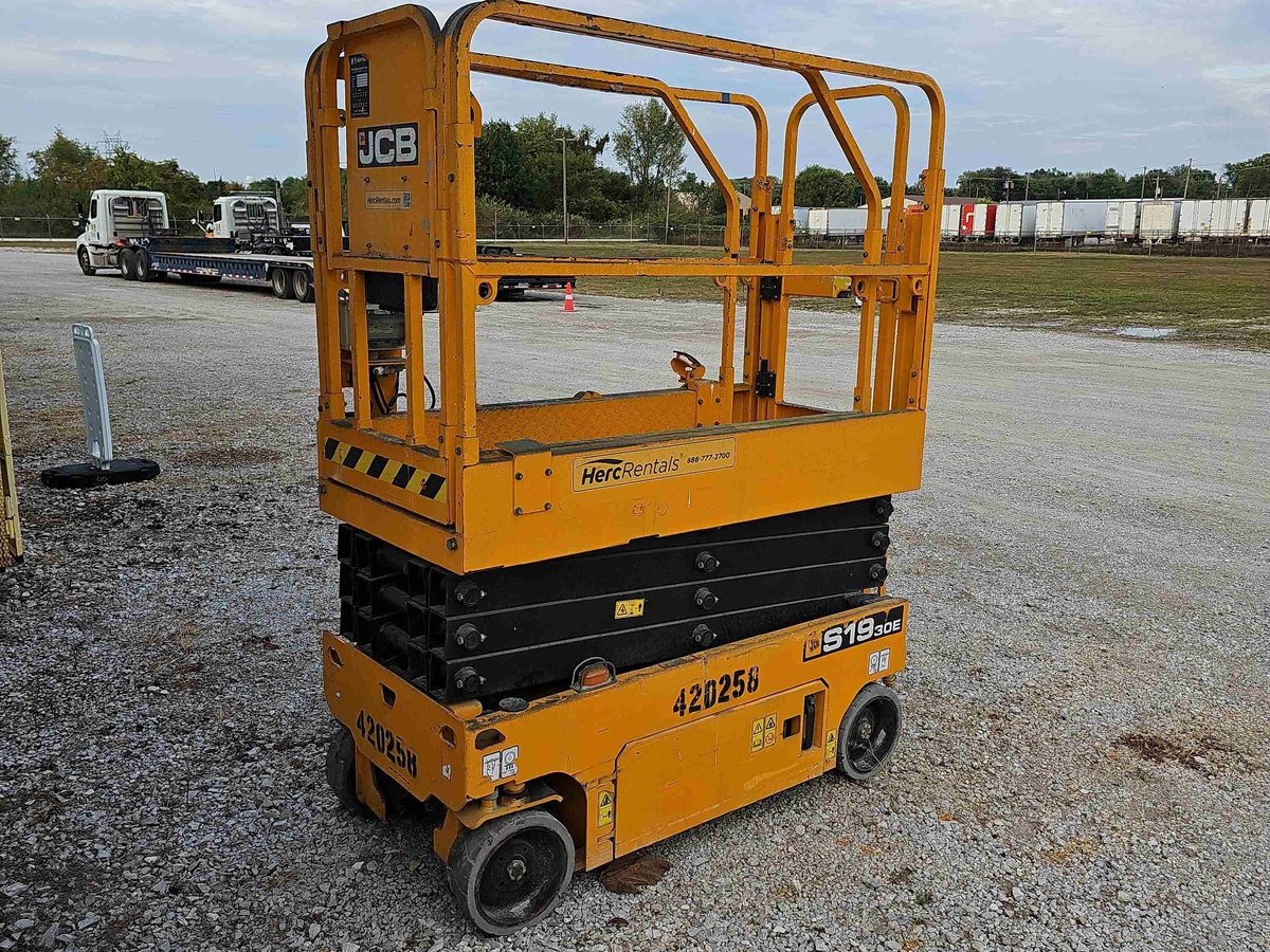 2022 JCB S1930E-6