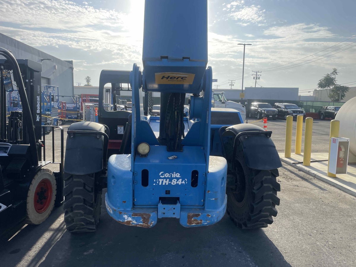 2018 Genie GTH 844-3