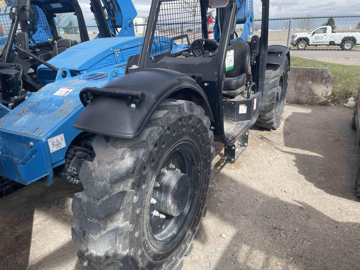 2018 Genie GTH 844
