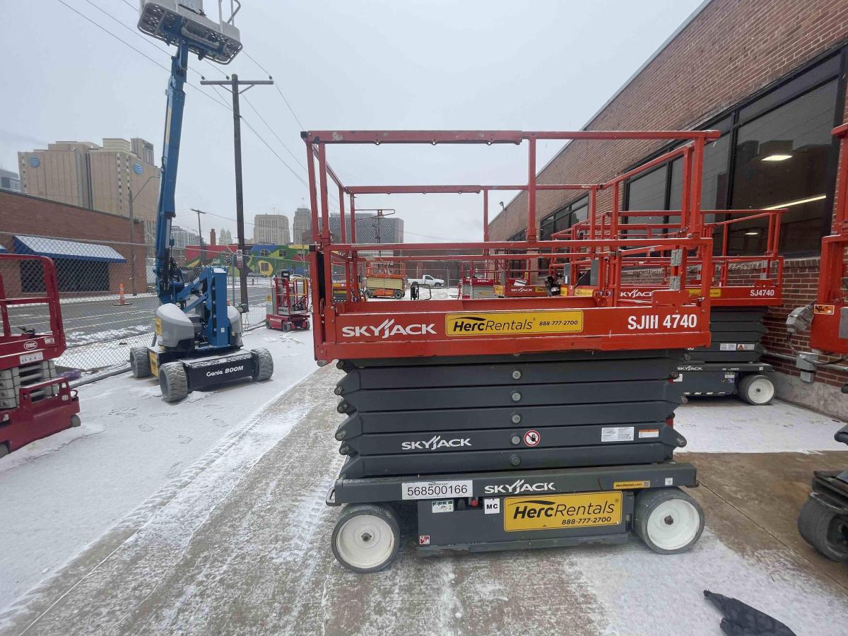 2018 Skyjack SJ4740